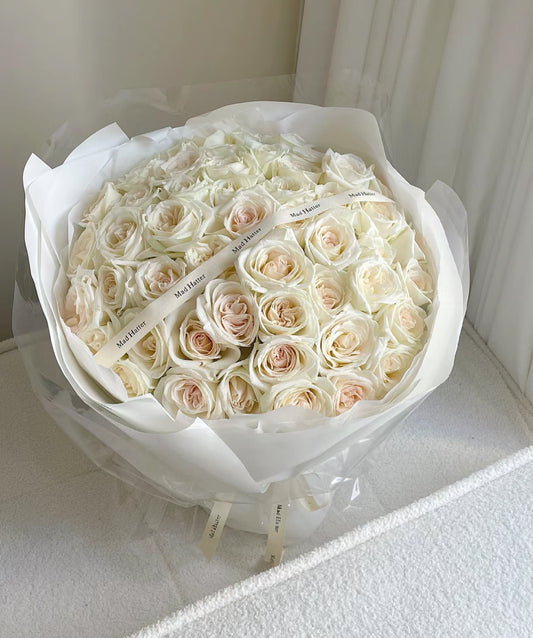 50 White Ohara Roses Bouquet